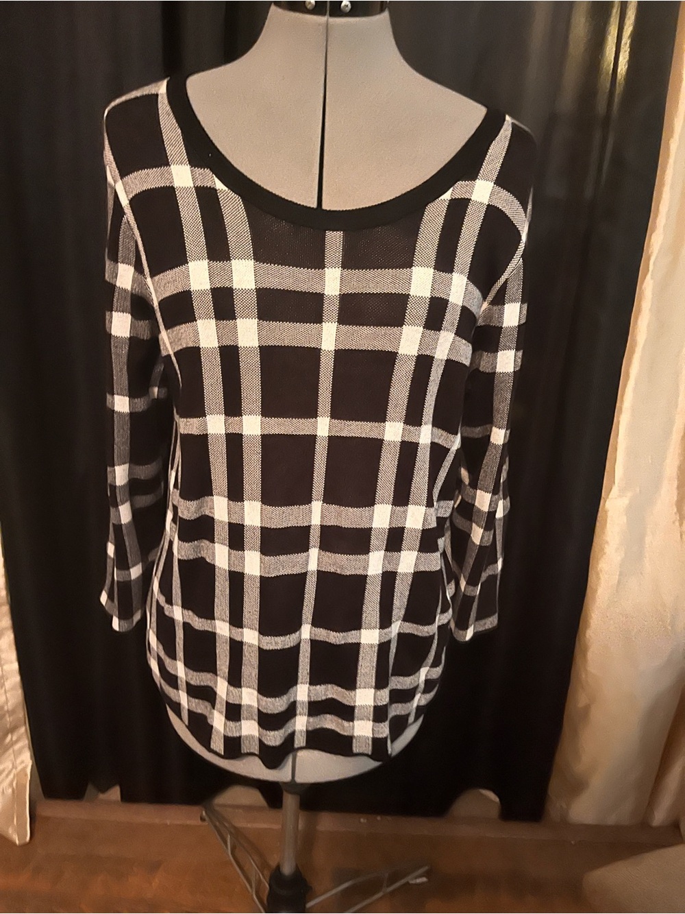 Liz Claiborne sweater